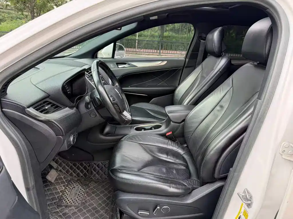 Lincoln MKC 2019 2.0T Premium V