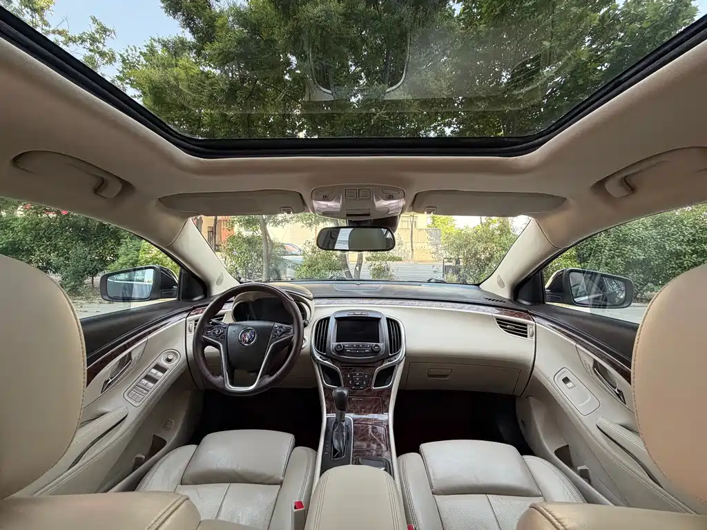 Buick LaCrosse — миниатюра 7