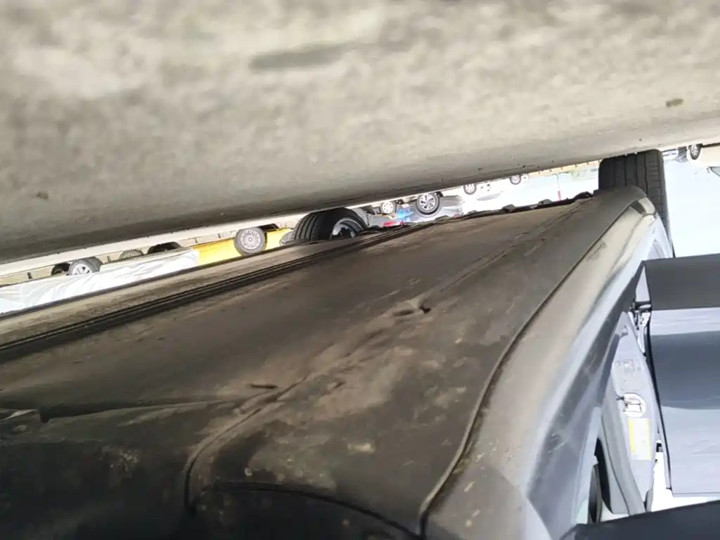 Tesla Model 3 — миниатюра 21
