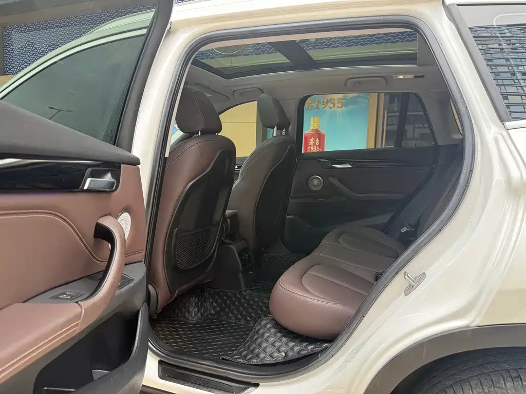 BMW X1 — миниатюра 6