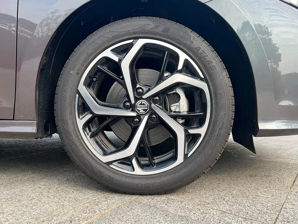 MG MG5 — миниатюра 15