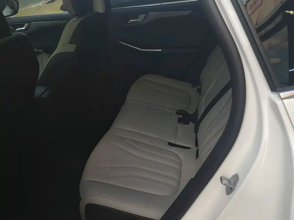 Ford Escape — миниатюра 17