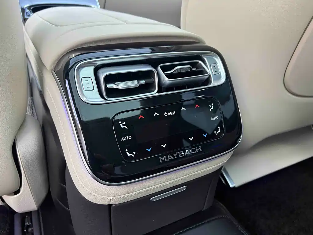 Mercedes-Benz S-Class — миниатюра 15