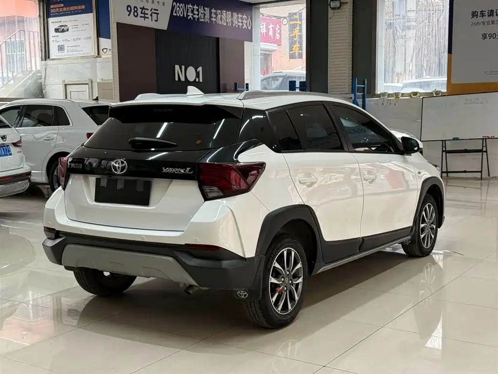 TOYOTA YARIS L ZHIXUAN