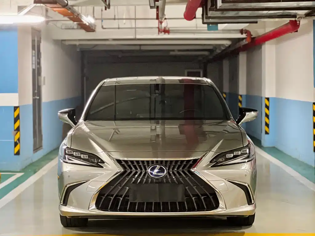 Lexus ES 2021 300h Executive