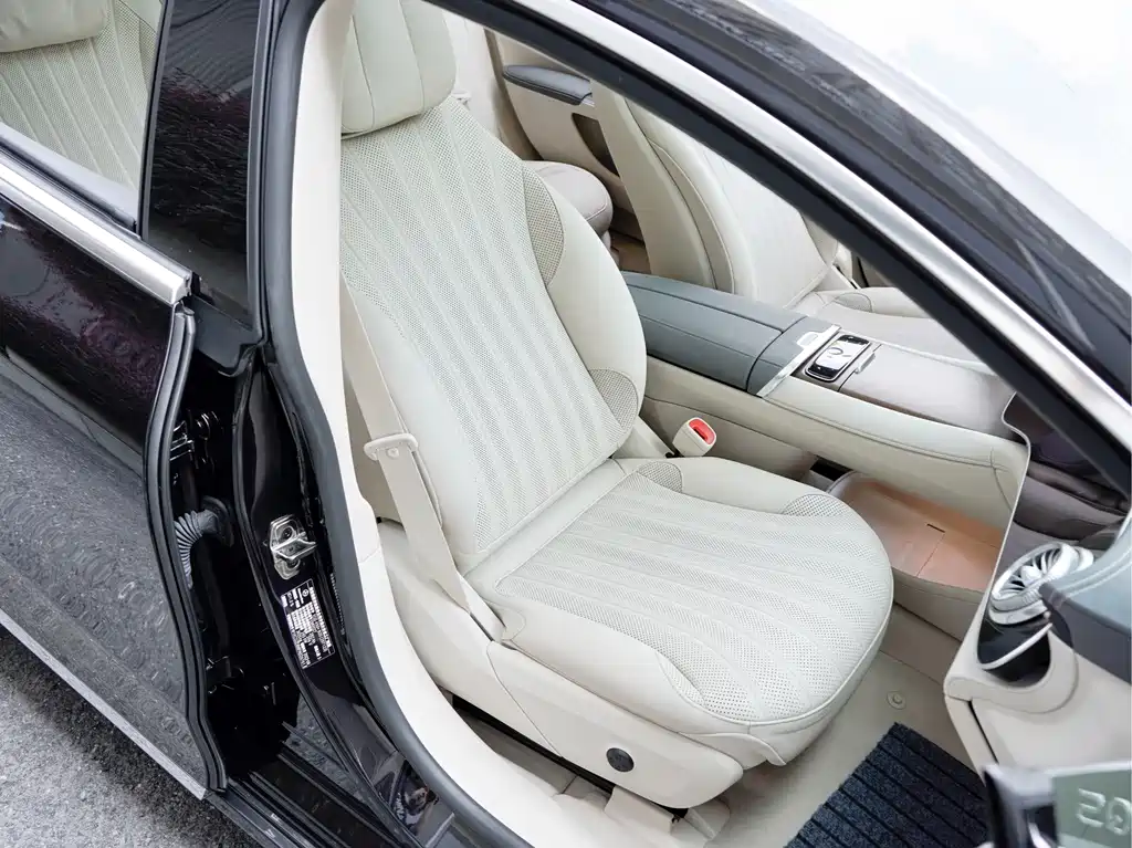 Mercedes-Benz EQS — миниатюра 18