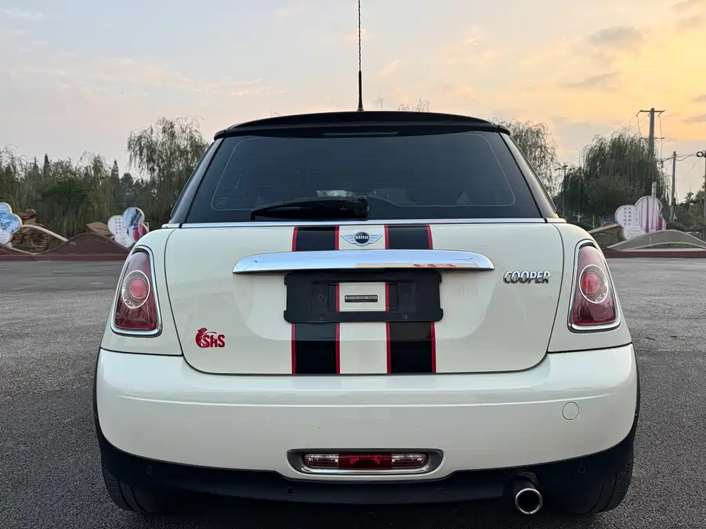 Mini Mini 2012 1.6L ONE Baker Street