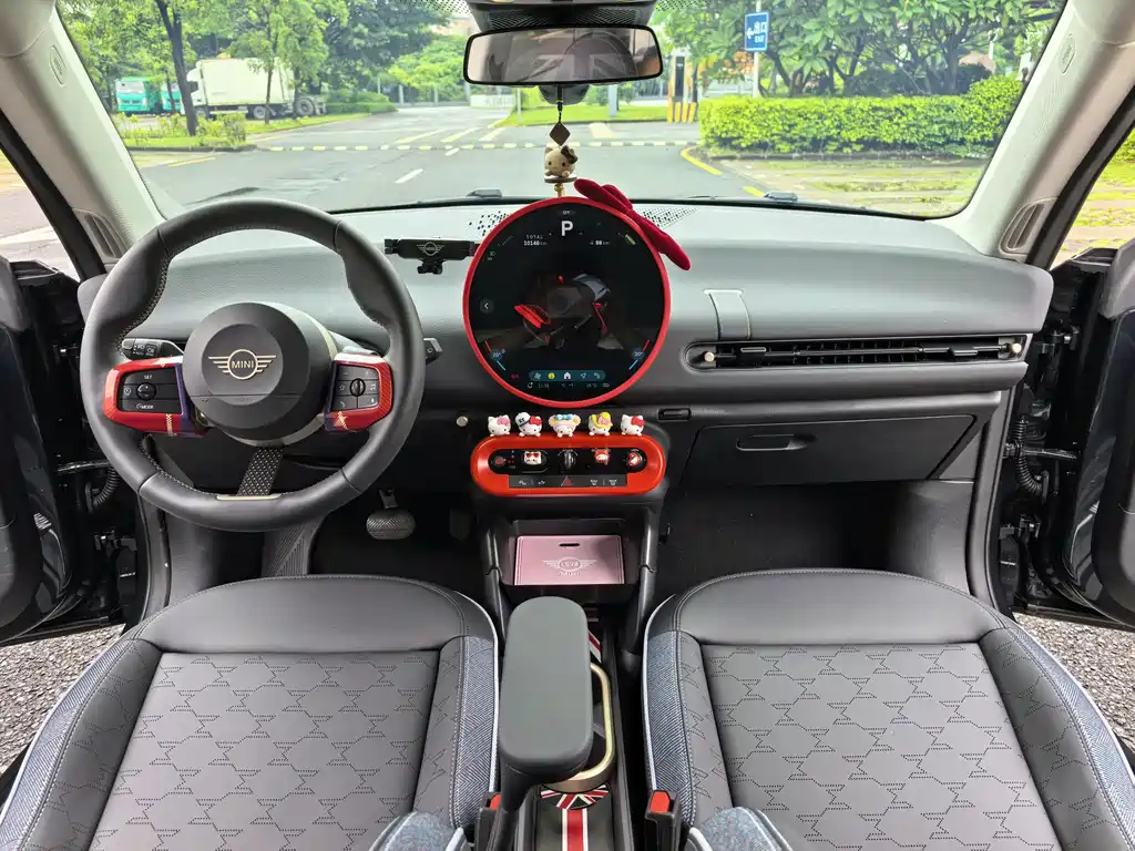 MINI MINI COOPER EV — миниатюра 6