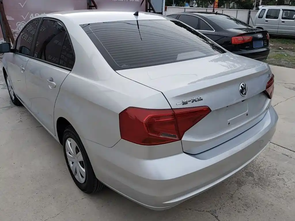 Volkswagen Jetta 2017 1.5L MT Fashion