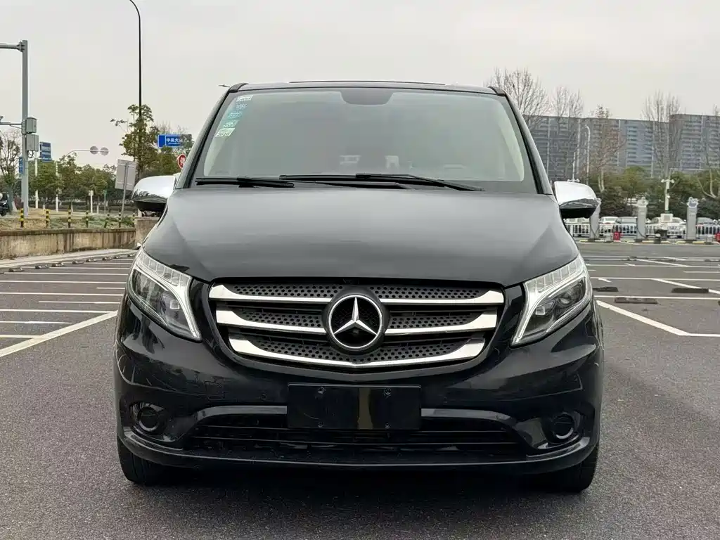 Mercedes-Benz Vito — миниатюра 2