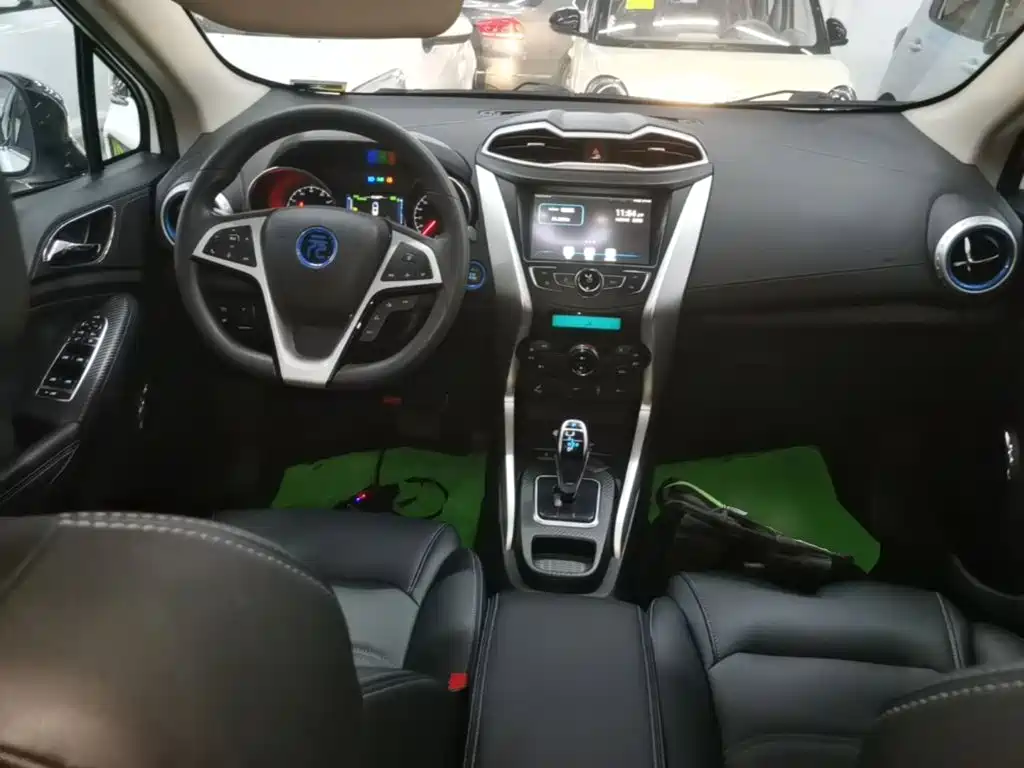 BYD Yuan EV — миниатюра 10