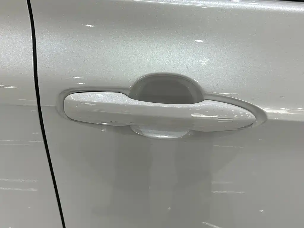 Toyota Avalon — миниатюра 17