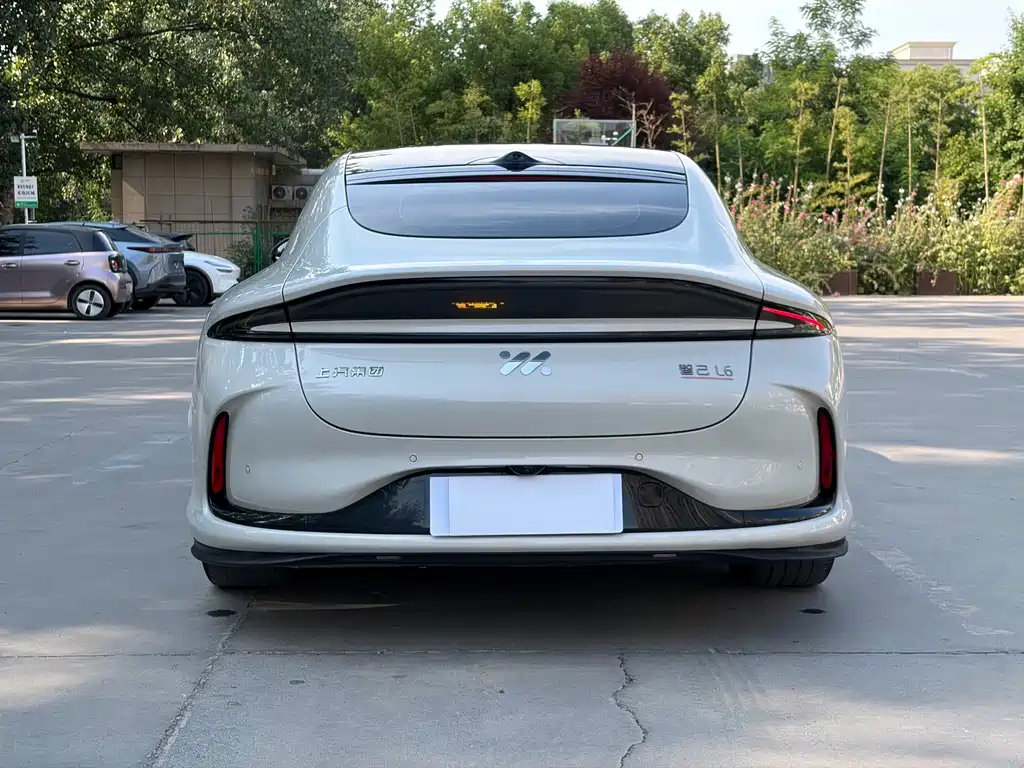 IM Motors L6 2025 Ultra