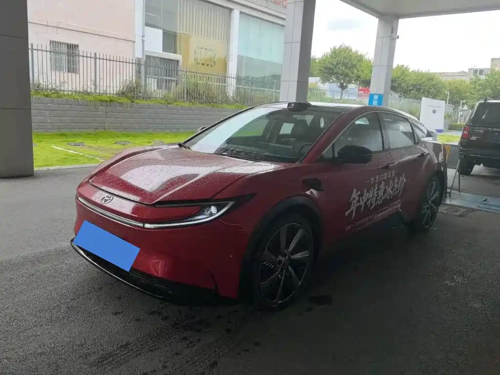 Toyota Toyota BZ5