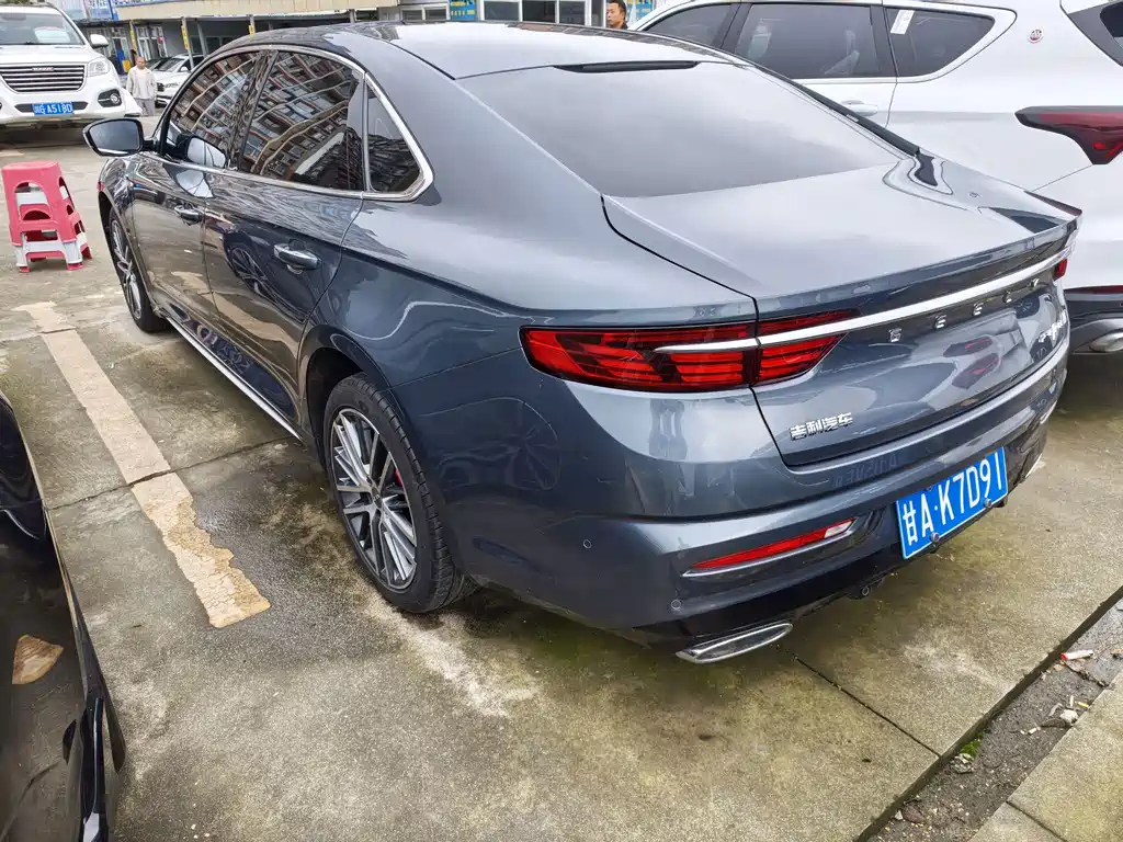 Geely Preface 2023 — фото 14