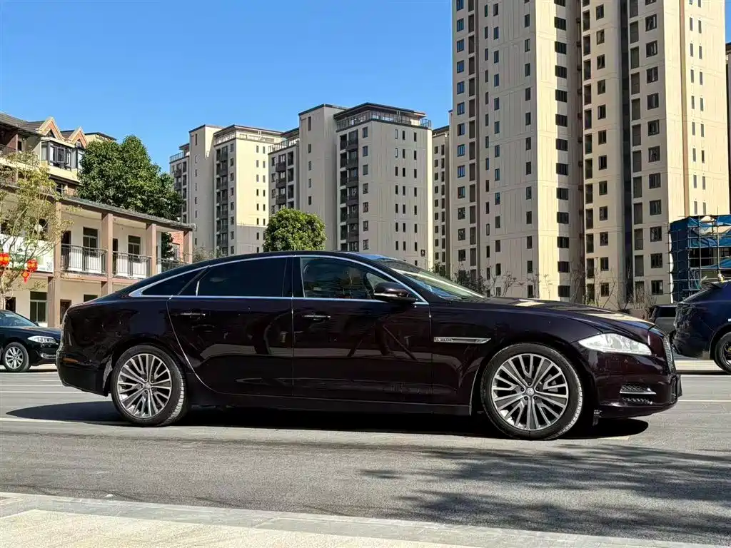 Jaguar XJ 2010 XJL 5.0