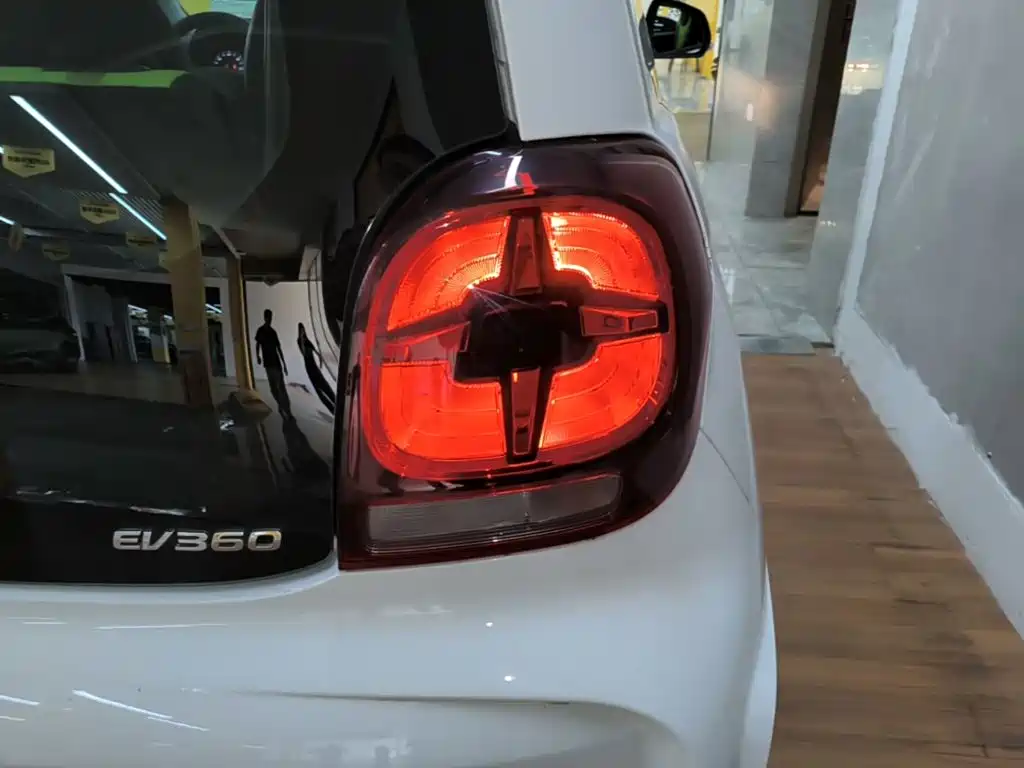 Roewe Clever — миниатюра 8