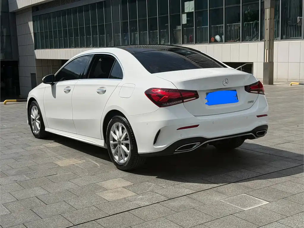 Mercedes-Benz A-Class — миниатюра 6