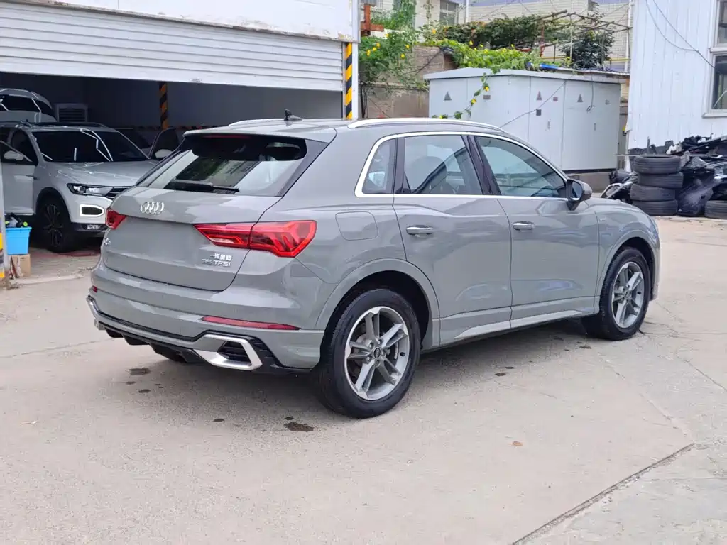 Audi Q3 — миниатюра 12