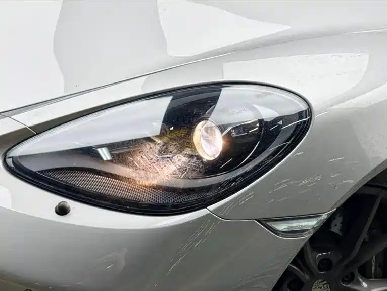 Porsche 718 2022 Boxster T 2.0T
