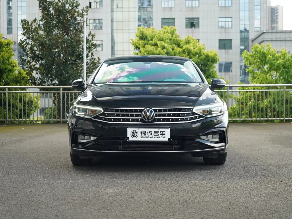 Volkswagen Magotan 2025 330TSI DSG Luxury