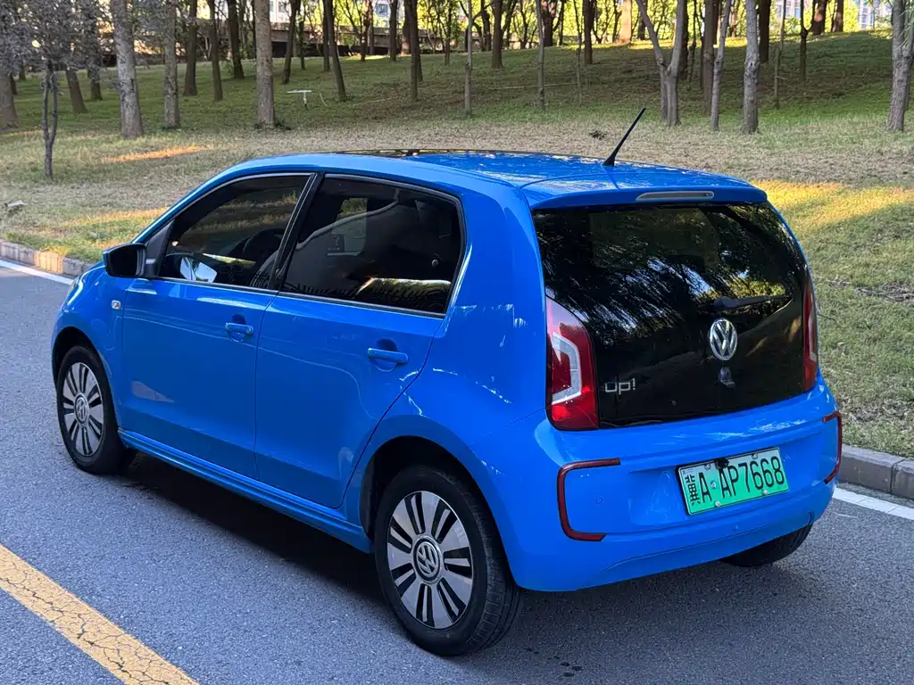 Volkswagen 大众e-up! — миниатюра 6