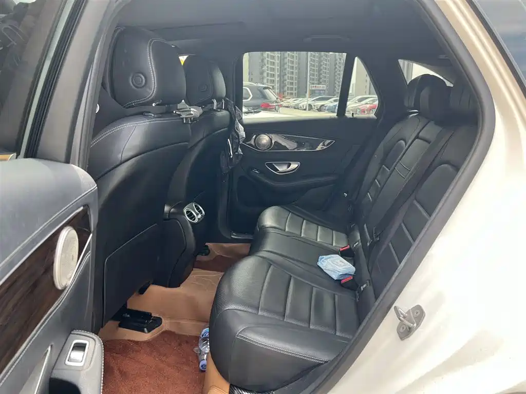 Mercedes-Benz GLC 2018 GLC 260 4MATIC