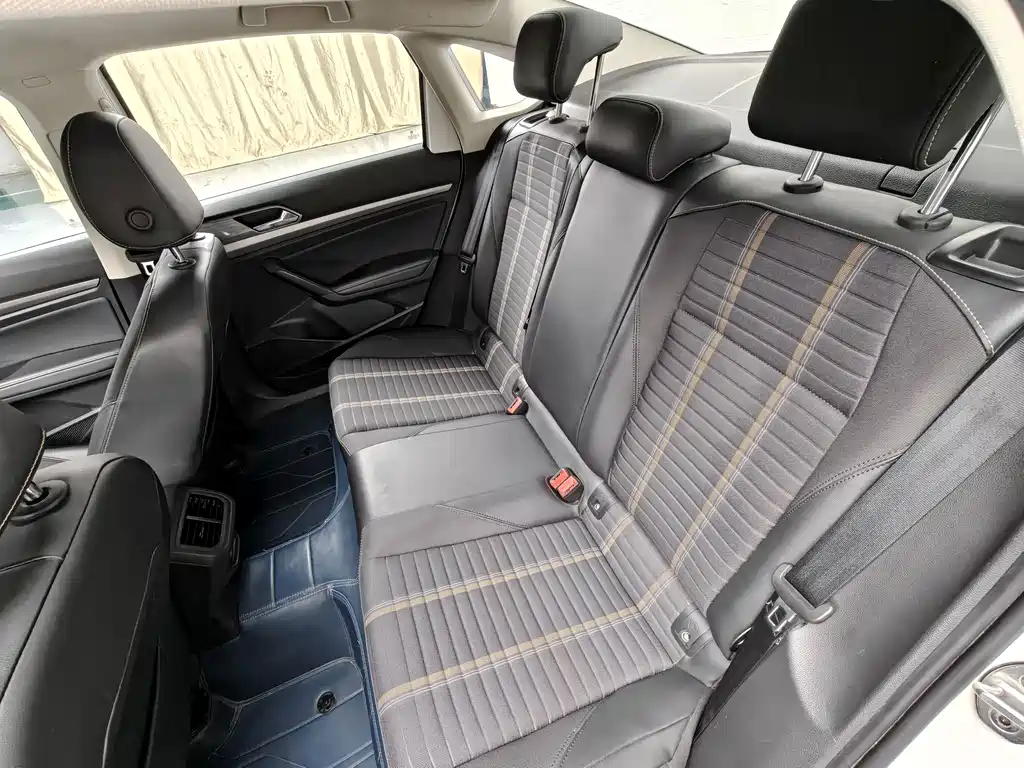 Volkswagen Lavida — миниатюра 11