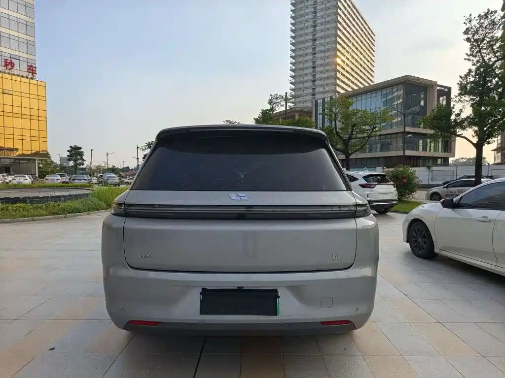 Li Auto Li L8 — миниатюра 4