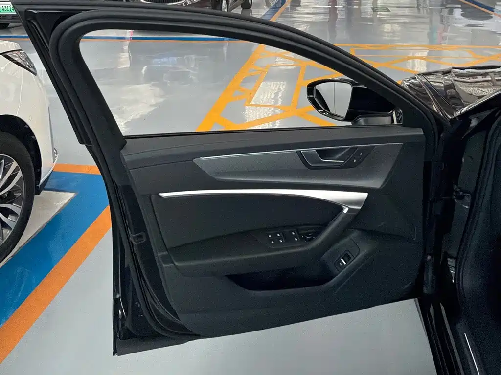 Audi A6L — миниатюра 15