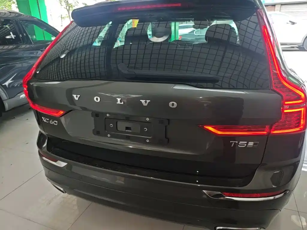 Volvo XC60 — миниатюра 6