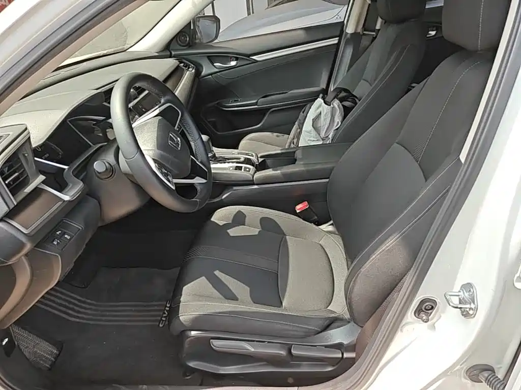 Honda Civic — миниатюра 15