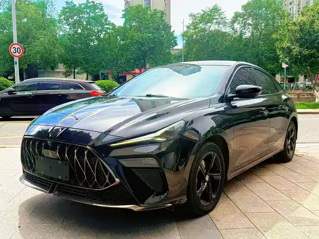 2022 MG 5