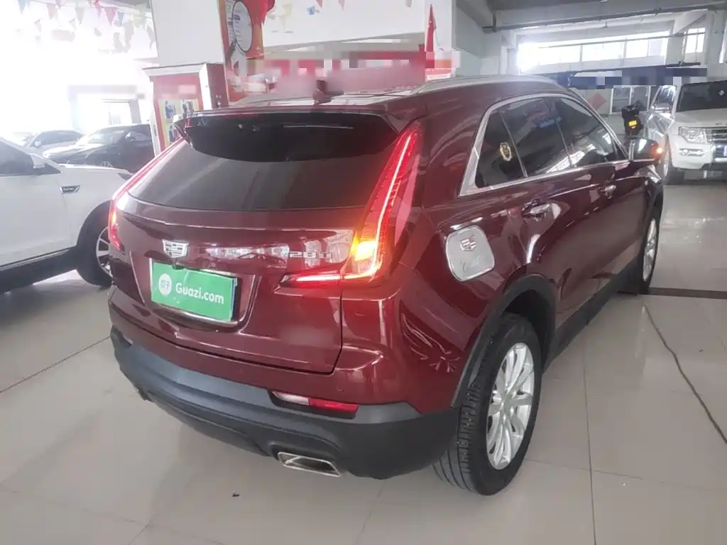 Cadillac XT4 — миниатюра 7