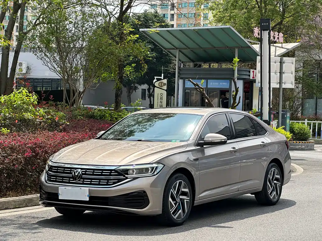 Volkswagen Sagitar 2022
