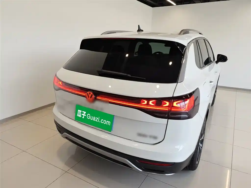 Volkswagen Tayron 2024 300TSI Luxury Plus