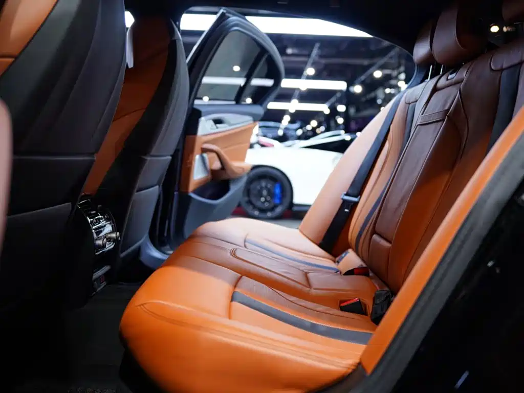 BMW M5 — миниатюра 27