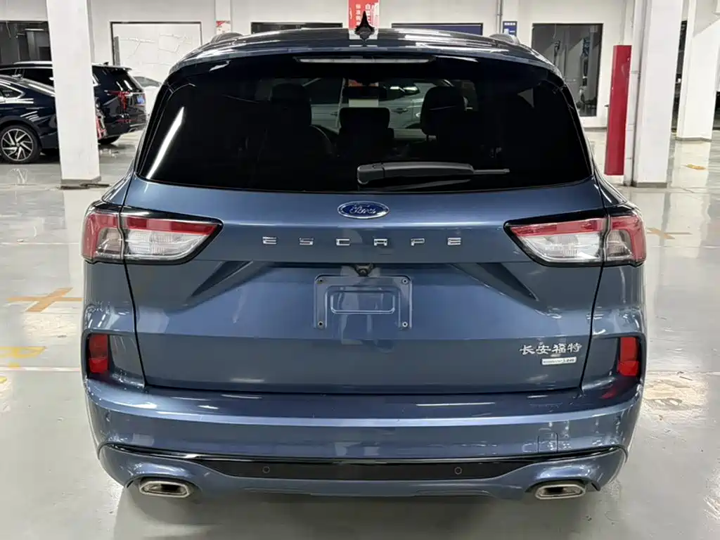 Ford Escape 2020 — фото 10