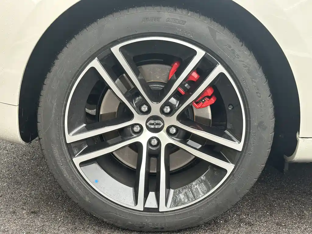 AITO ASK THE WORLD M5