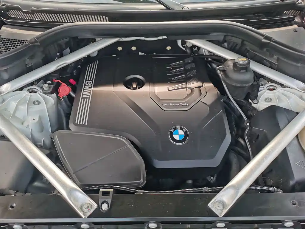 BMW X5 (Import) — миниатюра 26