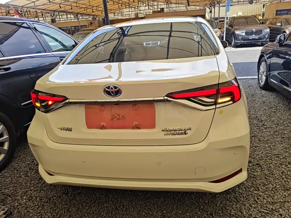 Toyota Corolla — миниатюра 6