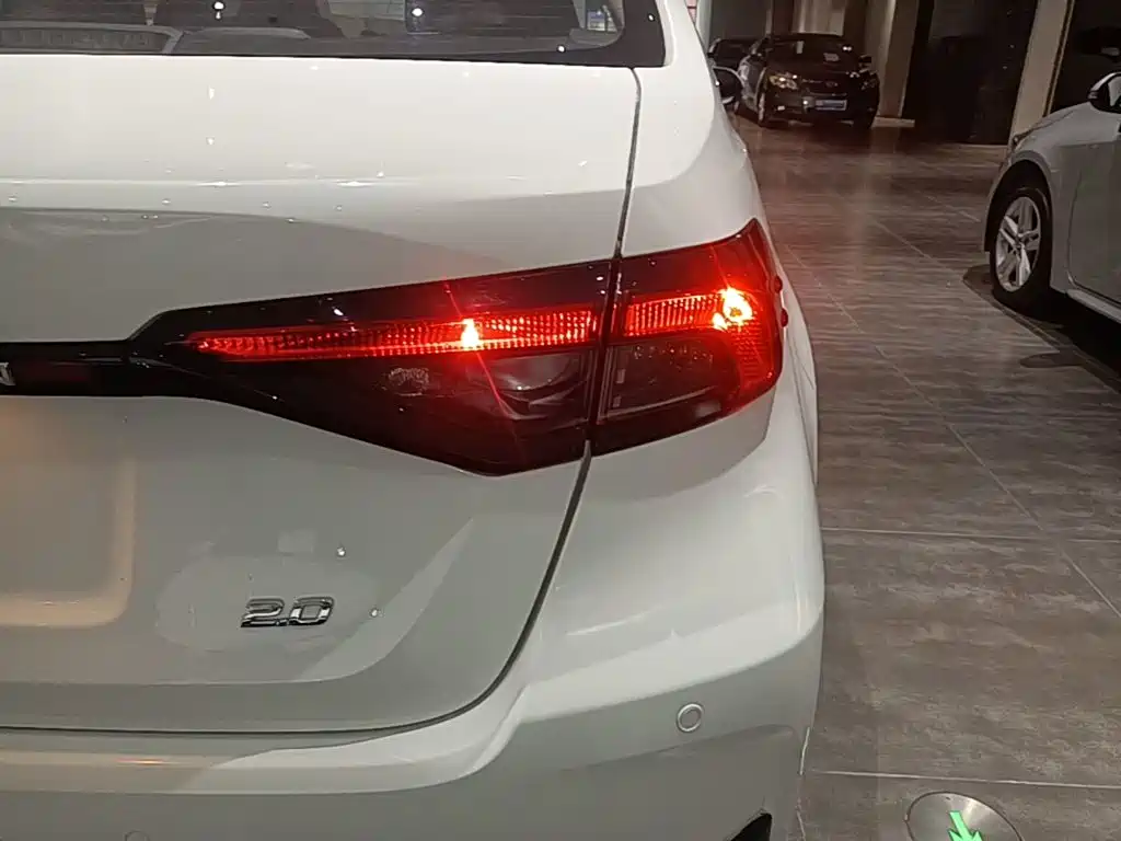 Toyota Allion — миниатюра 8