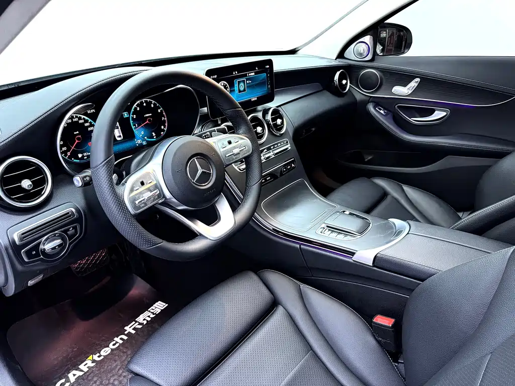 Mercedes-Benz C-Class — миниатюра 12