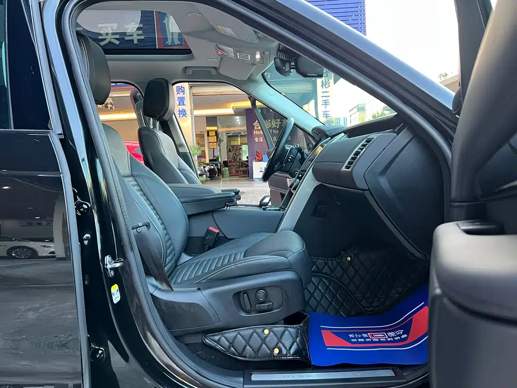 Land Rover Discovery — миниатюра 4