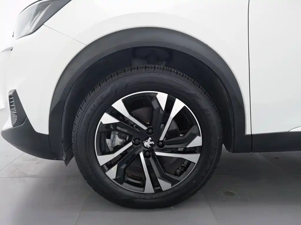 Peugeot 2008 — миниатюра 17
