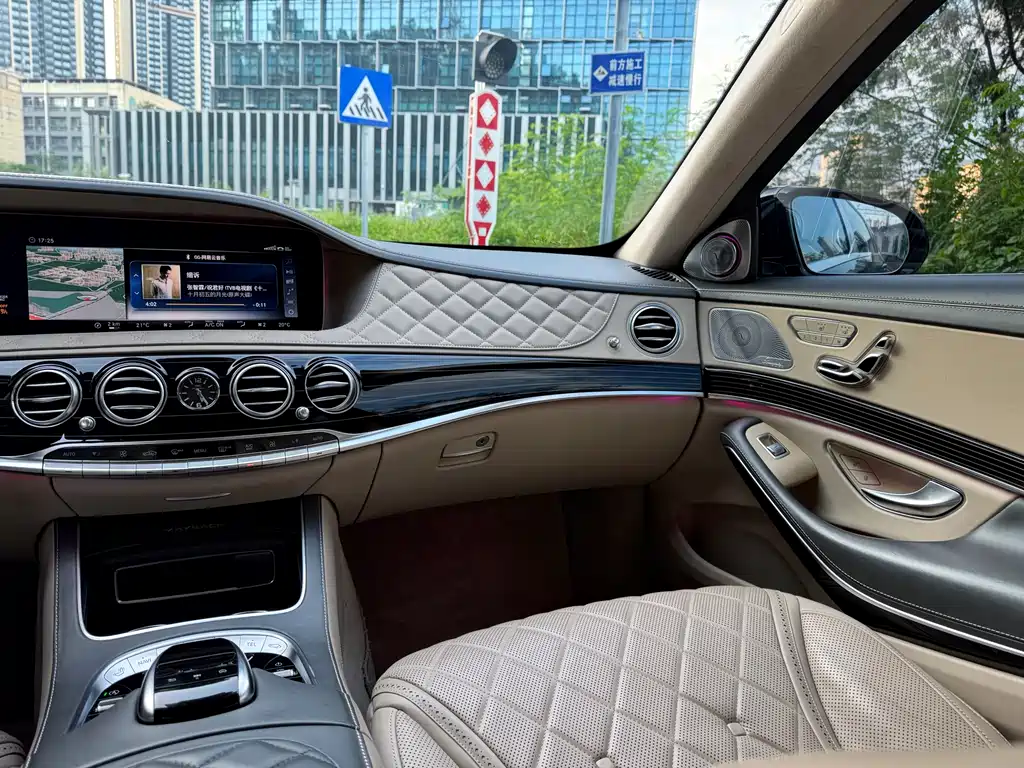 Mercedes-Benz S-Class — миниатюра 8