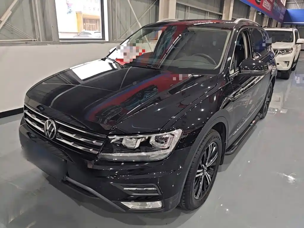 Volkswagen Tiguan L — миниатюра 2