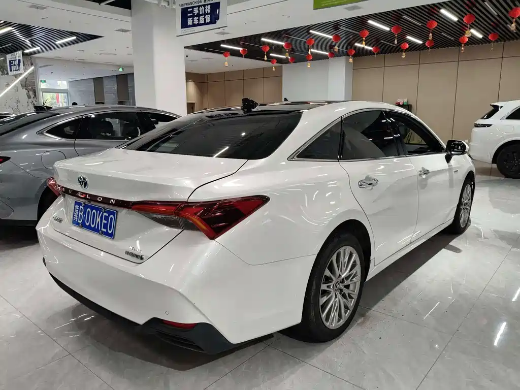 Toyota Avalon — миниатюра 3