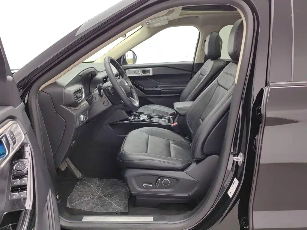 Ford Explorer — миниатюра 10