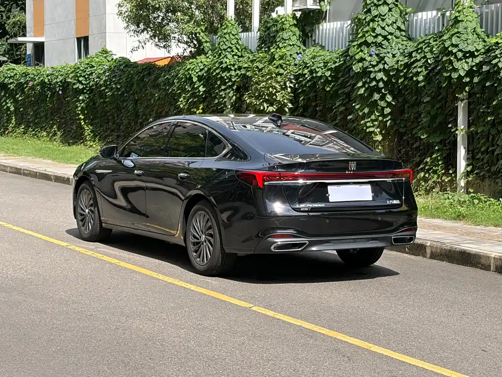 Buick LaCrosse — миниатюра 6